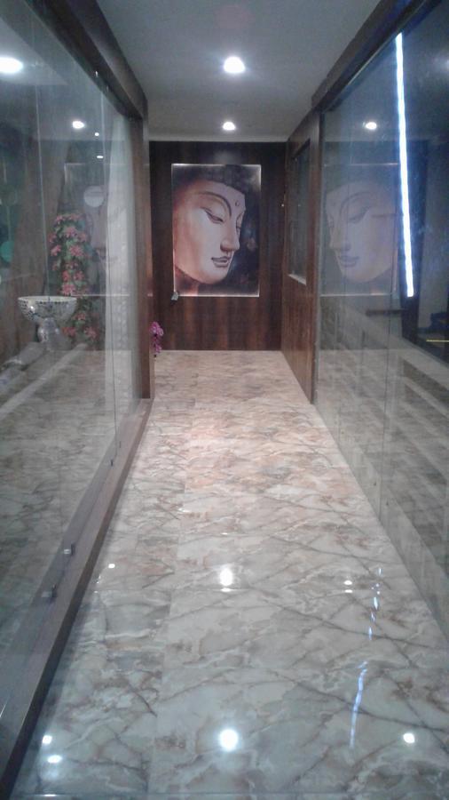 Hotel The Grand Parshwanath Sankeshvar Екстериор снимка